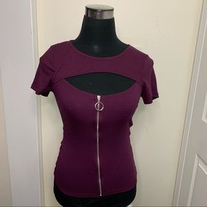 Guess Claret Flattering Chic Zipped up Front Cut Off Top
